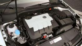 Z klekotem, ale szybko