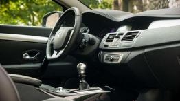 Renault Laguna Coupe GT - piękna harmonia