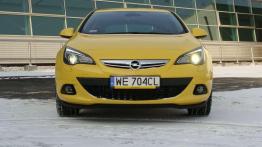 Błyskawica, która odwraca głowy - Opel Astra GTC