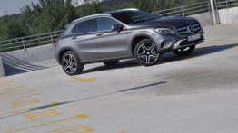 Mercedes GLA 250 4Matic Urban - Do miasta