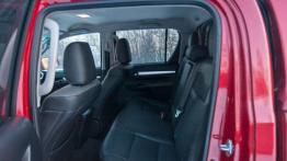 Toyota Hilux – poskromić potwora