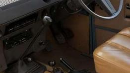 Cztery dziesięciolecia luksusowej terenówki - Land Rover Range Rover