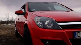 Opel Astra H - ubrana w codzienność