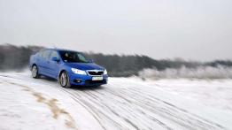Jak opanować 200 koni na śniegu? - Skoda Octavia