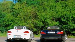 Roadstery w dwóch smakach - BMW Z4 35isDrive vs Mercedes SL350 BlueEFFICIENCY