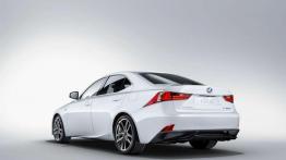 Lexus IS - wbrew tradycji i utartym stereotypom