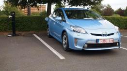 Zmusza do przemyśleń - Toyota Prius Plug-in Hybrid