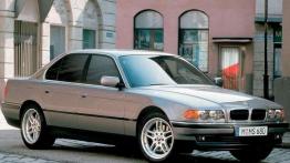 BMW 7 e38 - luksus, do którego trzeba dojrzeć