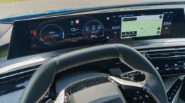 Peugeot 3008 Hybrid GT Exclusive pozwoli nam się wyróżnić z tłumu, póki nie zajrzymy pod maskę