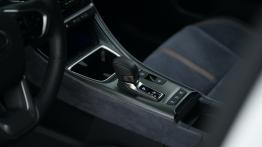 Lexus LBX E-Four Cool to wyjątkowe połączenie Mini i Toyoty. Ideał miejskiego premium