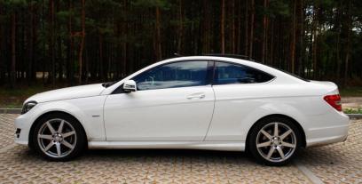 Mercedes Klasa C W204 Coupe 350 BlueEFFICIENCY 306KM 225kW 2011-2014
