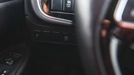 Mitsubishi Outlander 2.0 4WD CVT - galeria redakcyjna - panel sterowania pod kierownic?