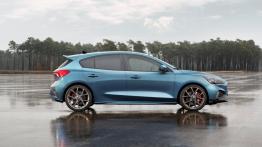 Ford Focus ST (2019) - prawy bok
