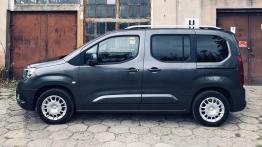 Opel Combo Life 1.5 Turbo 131 KM - galeria redakcyjna - lewy bok