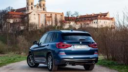 BMW X3 20d 190 KM - galeria redakcyjna - widok z tyłu