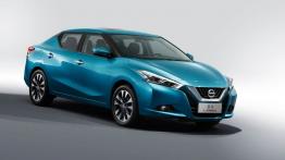 Nissan Lannia (2015) - prawy bok