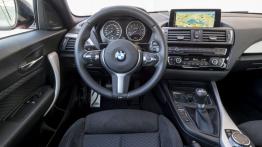 BMW M135i F21 Facelifting (2015) - kokpit