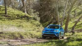 Toyota RAV4 IV Facelifting Hybrid (2016) - widok z przodu