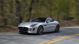 Jaguar F-Type AWD R Coupe (2016) - widok z przodu