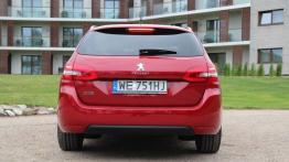 Peugeot 308 II SW 2.0 BlueHDi 150KM - galeria redakcyjna - widok z tyłu