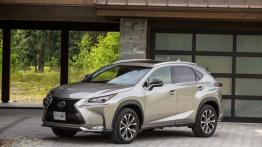 Lexus NX 200t F-Sport (2015) w Seattle - widok z przodu