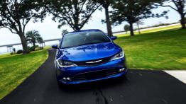 Chrysler 200S (2015) - widok z przodu