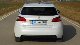 Peugeot 308 II Hatchback 1.6 THP - galeria redakcyjna - widok z tyłu