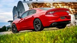 Dodge Charger Facelifting (2015) - widok z tyłu