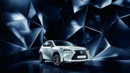 Lexus NX 300h (2014) - przód - reflektory włączone