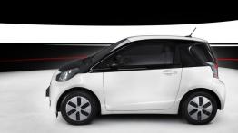 Toyota iQ