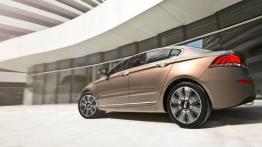 Qoros 3 Sedan (2013) - lewy bok