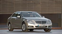 Mercedes Klasa E W212 - widok z przodu