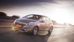 Peugeot 208 I Hatchback 5d 1.2 VTI 82KM 60kW 2012-2014