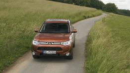 Mitsubishi Outlander III - widok z przodu