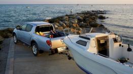 Mitsubishi L200 Facelifting - widok z tyłu