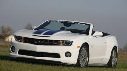 Chevrolet Camaro Cabrio Hennessey - przód - reflektory włączone