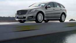 Mercedes Klasa R Off-roader Facelifting