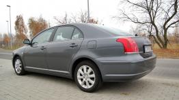 Toyota Avensis II Hatchback - galeria społeczności - lewy bok