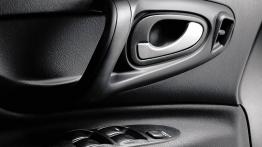 Mitsubishi Space Star - drzwi kierowcy od wewnątrz