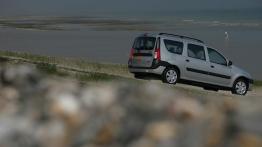 Dacia Logan MCV - widok z tyłu