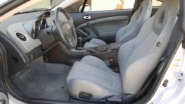 Mitsubishi Eclipse - widok ogólny wnętrza z przodu