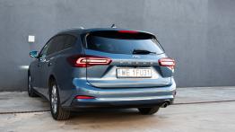 Ford Focus MkIV - widok z ty³u