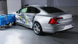 Mustang na dwójkę, Volvo na piątkę