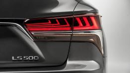 Flagowy Lexus w nowej odsłonie