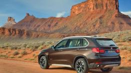 BMW Serii 4 i X5 - nowe silniki i pakiety wyposażenia