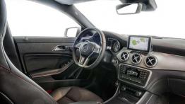 Mercedes Klasy A i CLA w nowych wariantach Sport