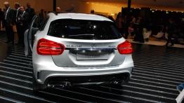 Mercedes-Benz GLA - czy zamiesza na rynku?