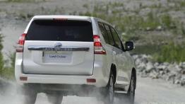 Odświeżona Toyota Land Cruiser notuje sukcesy