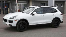 Porsche Cayenne po liftingu na zdjęciach szpiegowskich