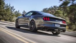 Nowy Ford Mustang na świeżych fotografiach